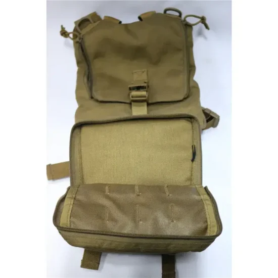 kojootti ruskea reppu